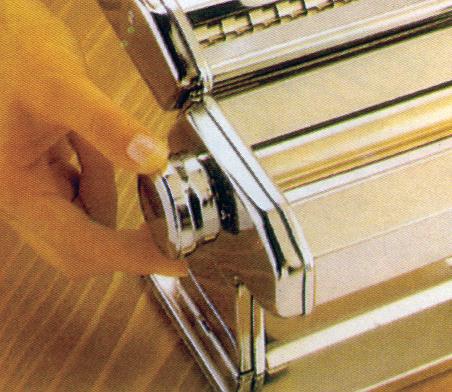 Manual Pasta Sheeter